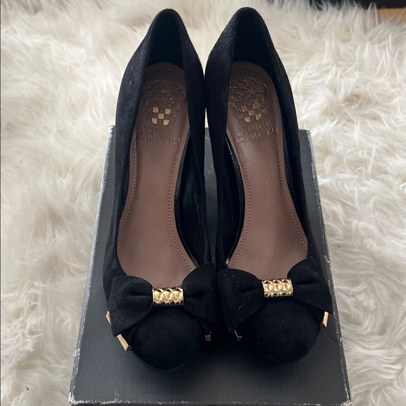 Vince Camuto Shoes - Vince Camuto Black Heels with Gold Bow Detail